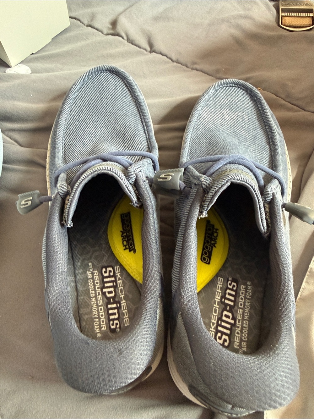 Skechers Men's Slip-On Loafers in Gray with Yellow Insole Size 10